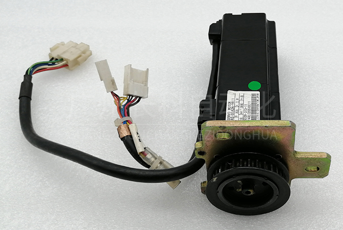 安川伺服小電機(jī)SGMAS-01A2A-YR11 安川伺服小電機(jī)SGMAS-01A2A-YR11