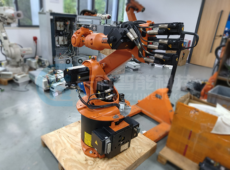 KUKA庫卡C2機(jī)器人本體KR16-2 KUKA庫卡C2機(jī)器人本體KR16-2